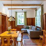 Bergheim Apartment *